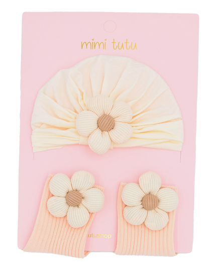 Beige Flower Pastel Accent Gift Set