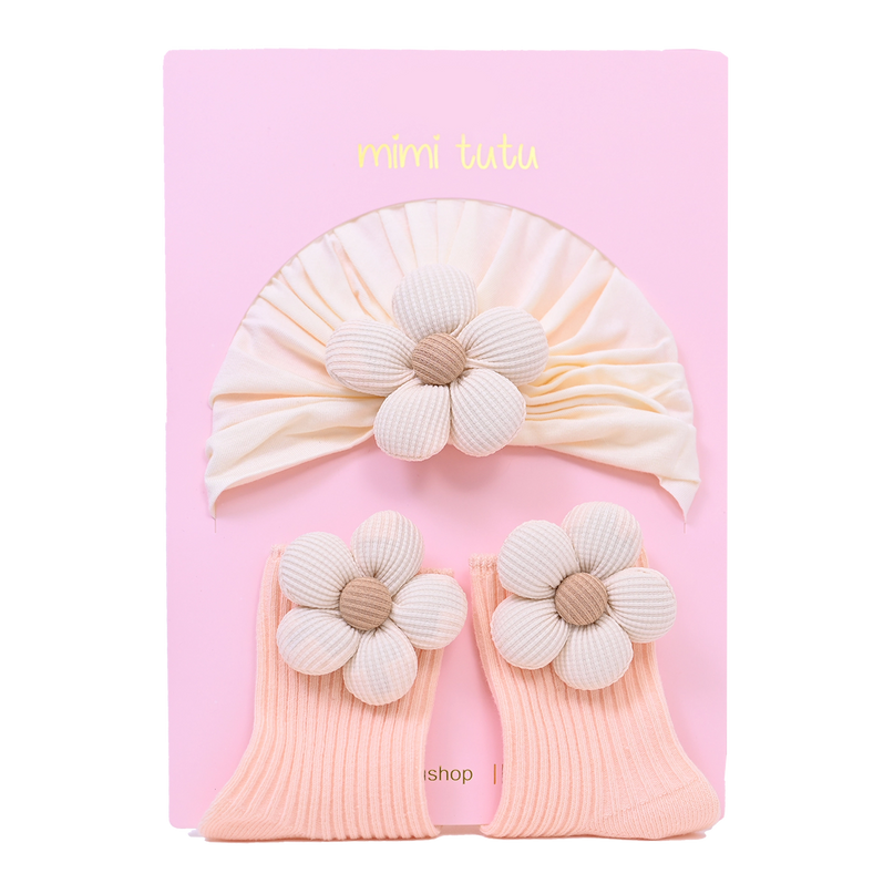 Beige Flower Pastel Accent Gift Set