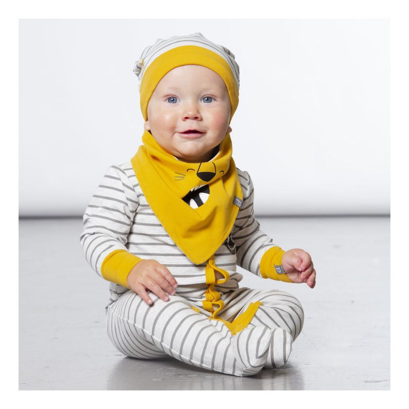 deux-par-deux-gray-mommys-boy-hat-and-bib-set-b30cc-234