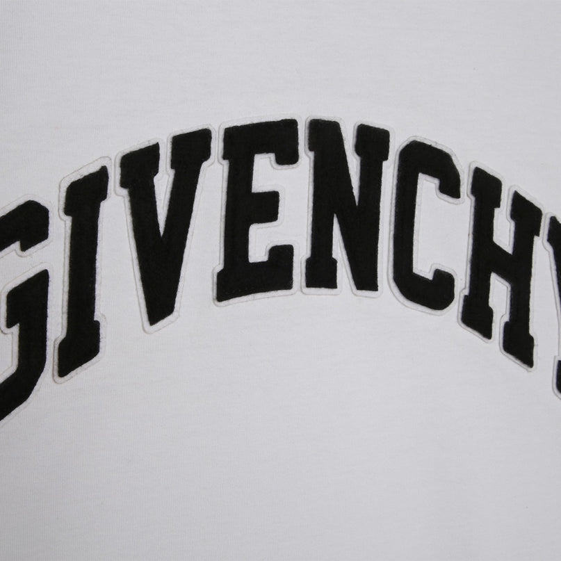 givenchy-h25460-10p-White Curved Logo T-Shirt